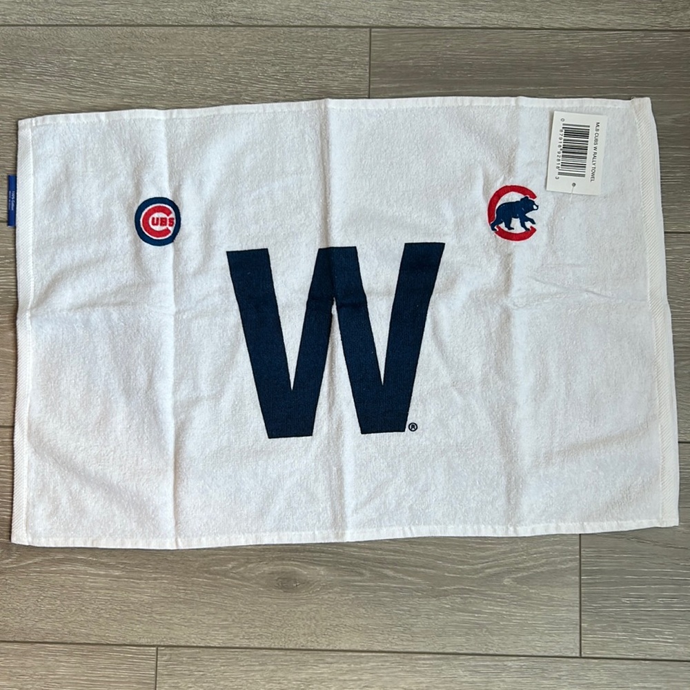 Chicago Cubs W Rally Towel NWT